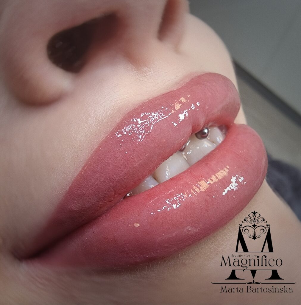 Permanent MakeUp Natural Lips